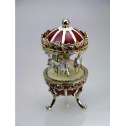 Jewelry egg “Carousel red”
